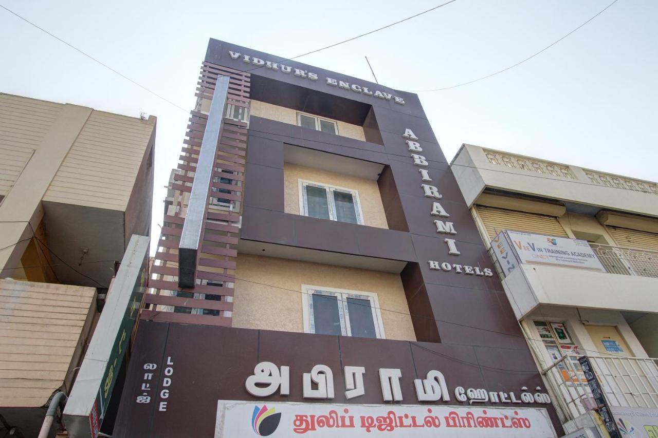 Oyo 28738 Abhirami Hotels Коямпутур Екстер'єр фото