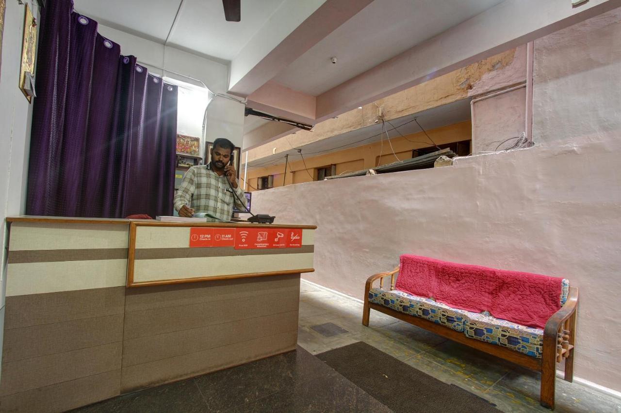 Oyo 28738 Abhirami Hotels Коямпутур Екстер'єр фото