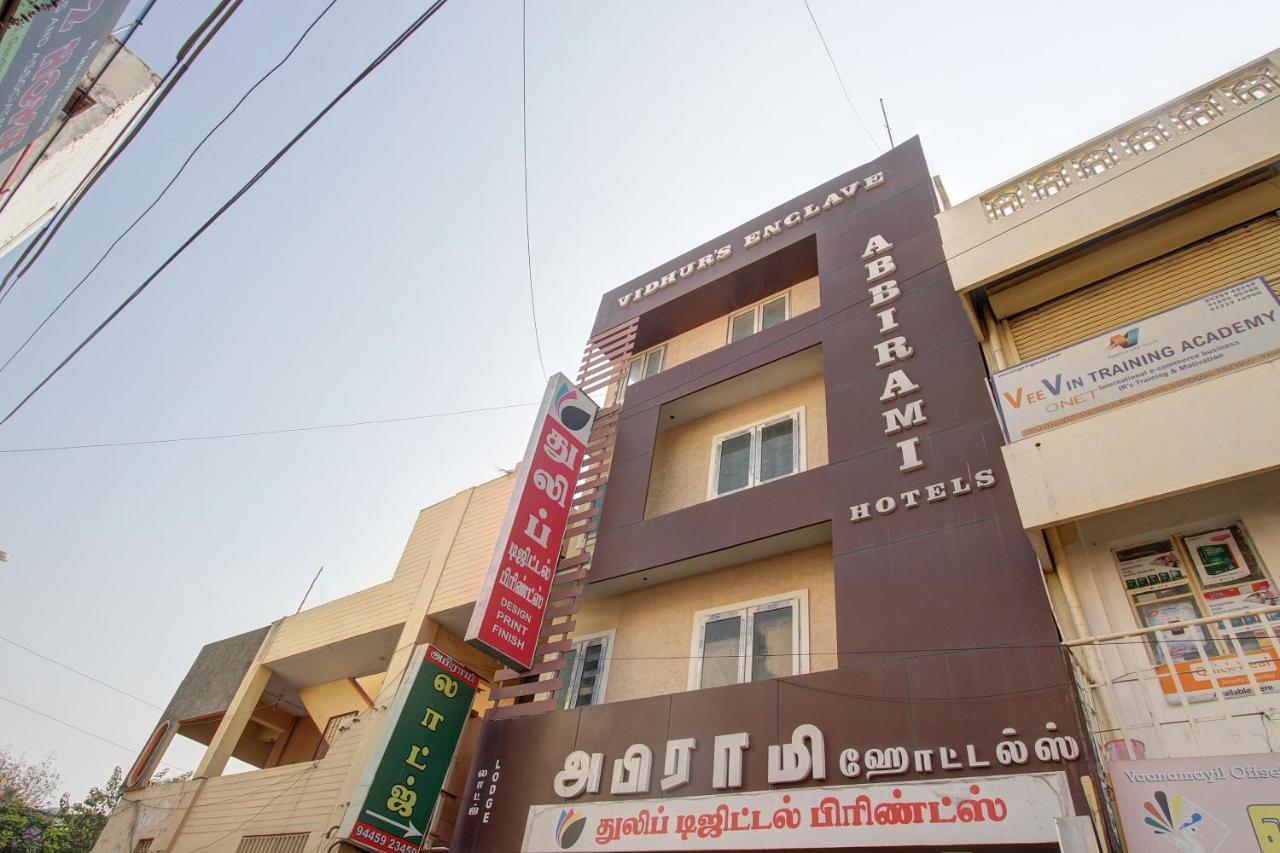 Oyo 28738 Abhirami Hotels Коямпутур Екстер'єр фото
